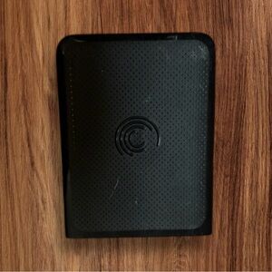 Seagate FreeAgent GoFlex Desk ~ External Hard Drive